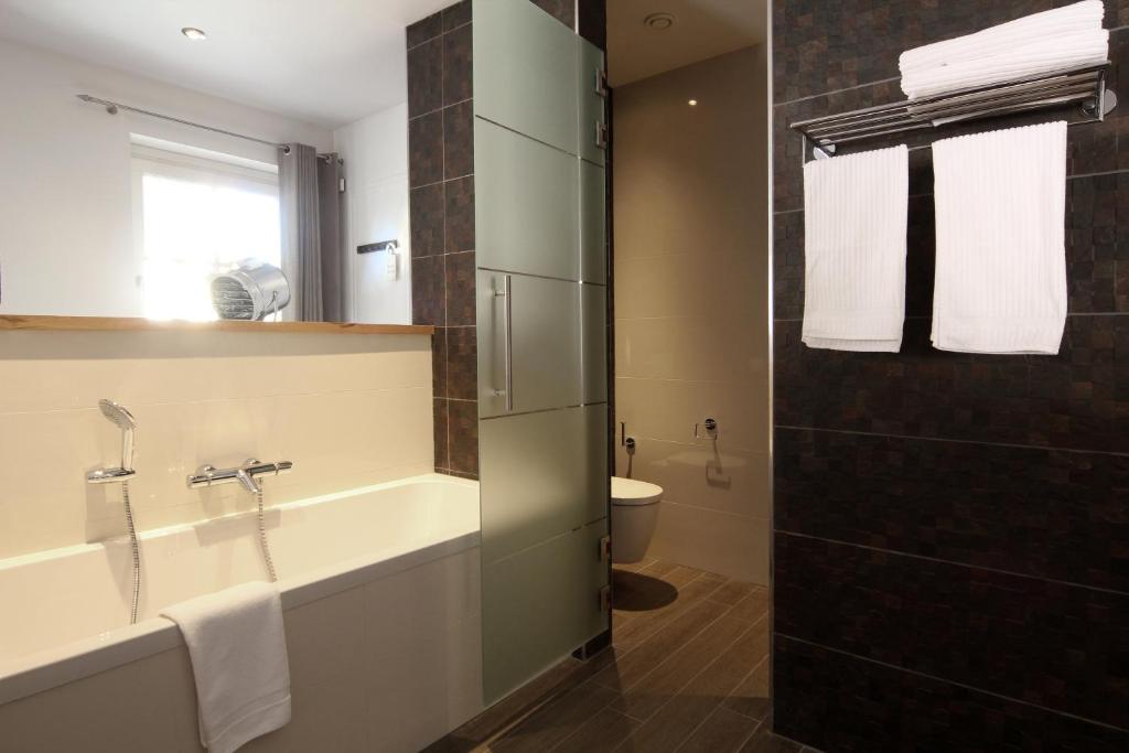 B&B 4 Seasons Riemst Bagian luar foto